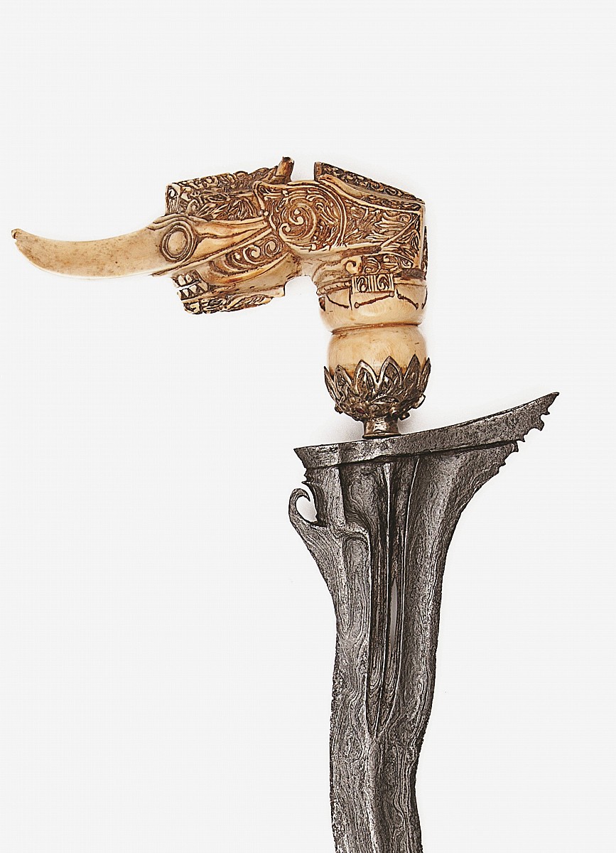Swords and Antique Weapons for Sale