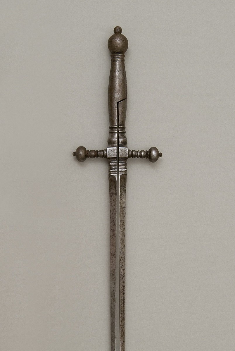 A compass stiletto